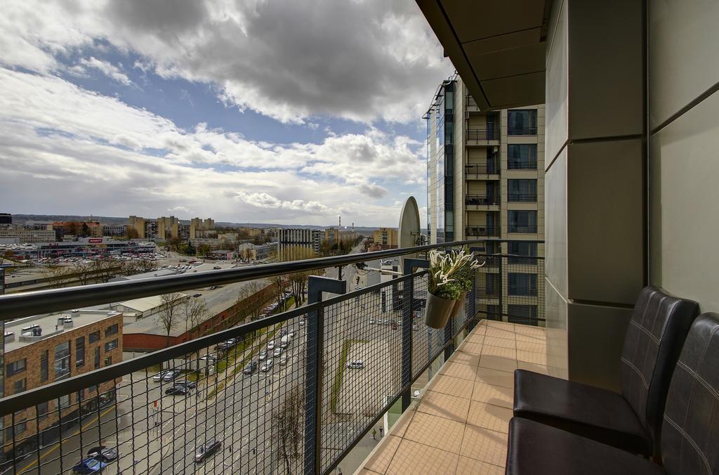 Helios 19 Luxury Vilnius Apartment Kültér fotó