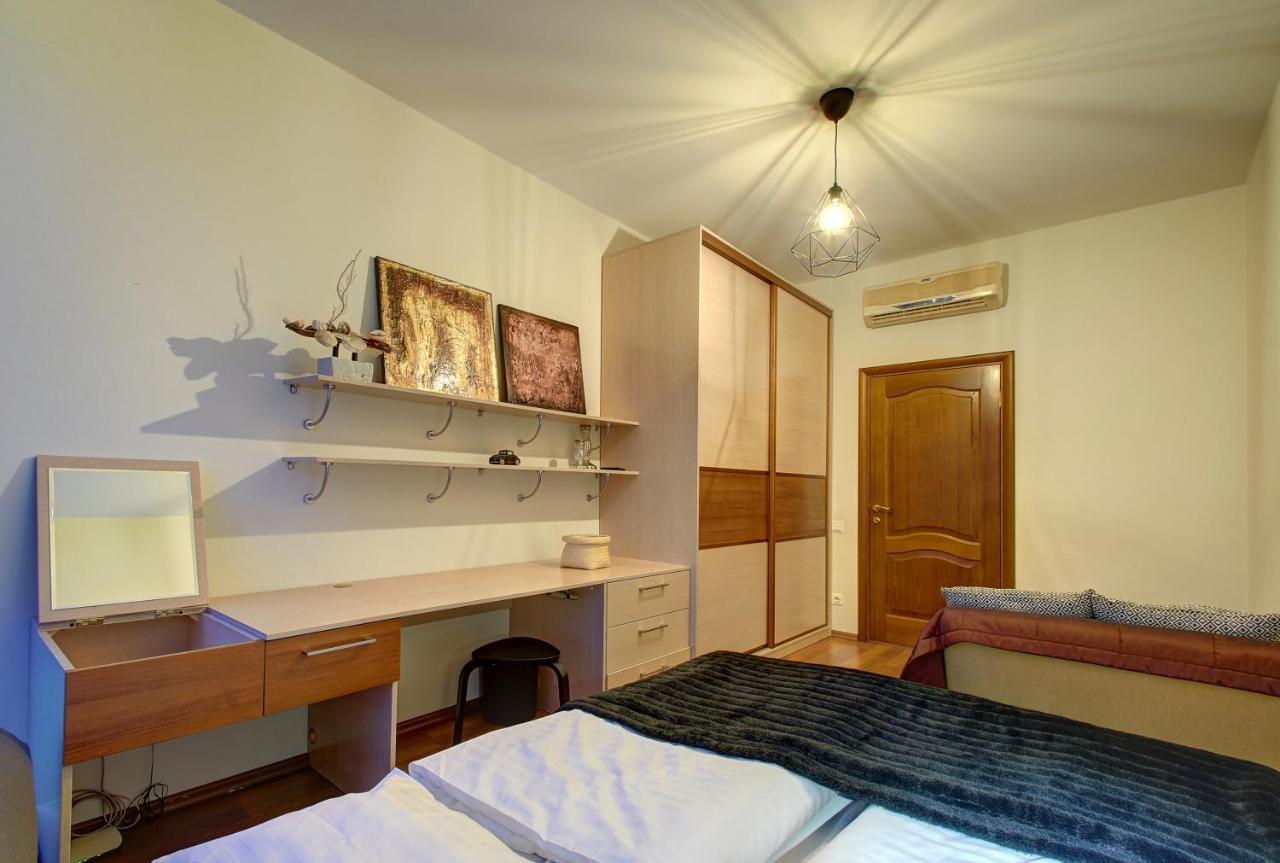 Helios 19 Luxury Vilnius Apartment Kültér fotó